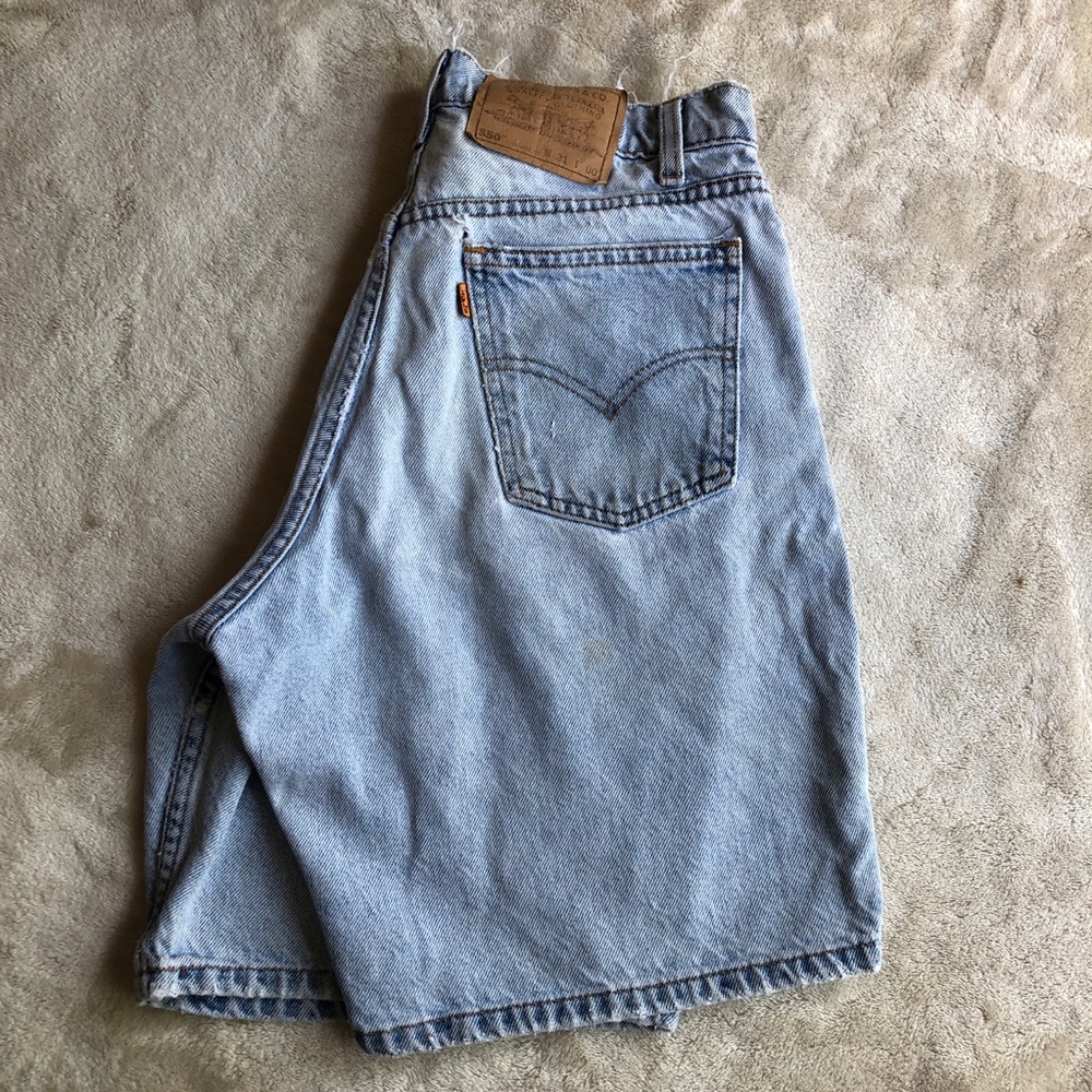 Vintage Levi’s Orange Tab 550 Shorts 31x00